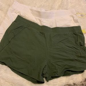 2 pair All in motion 3x woman’s gym shorts NWT green and white